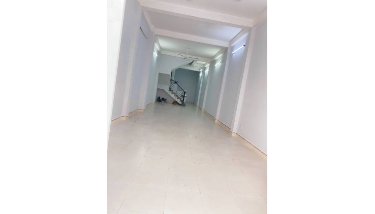 Mặt tiền hẻm 231 Dương Bá Trạc, 3.95x19m, 3 tầng chỉ 8 tỷ 8